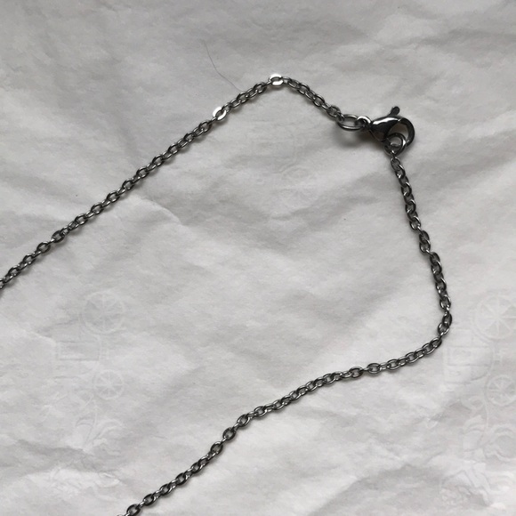 Fire opal in hematite with garnet pendant choker - Picture 8 of 11